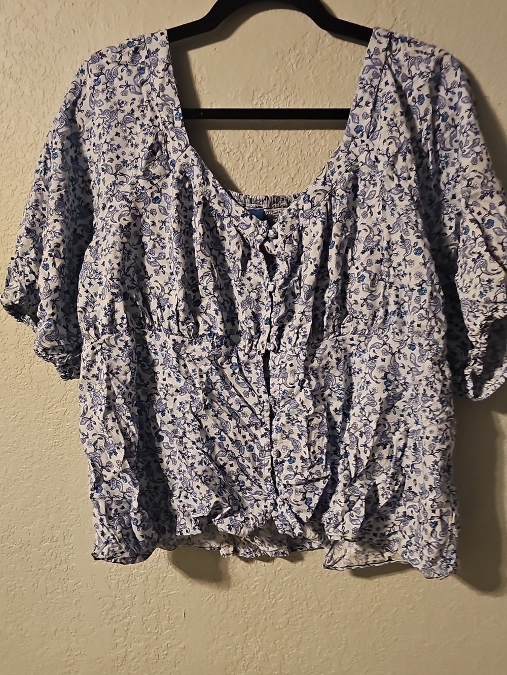 Old Navy White Blouse with Blue Floral Print - Women's